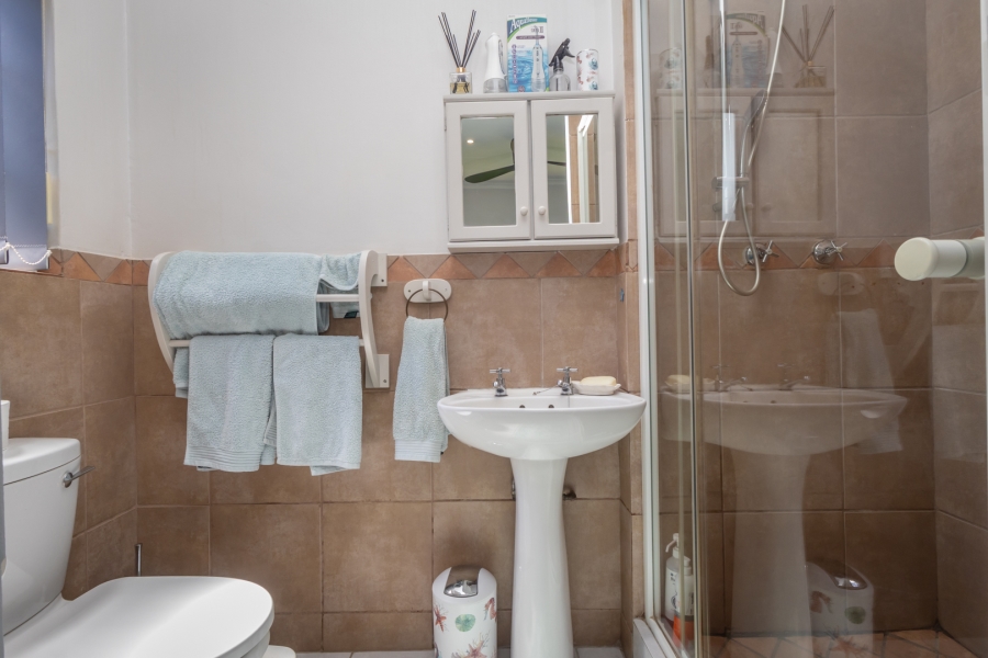 2 Bedroom Property for Sale in The Coves North West